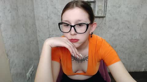 Snapshot of _miraterri_ chatting on 6, 3, 2025 Mira online show from 6, 3, 2025