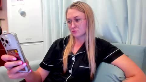 Eva online show from 8, 10, 2025