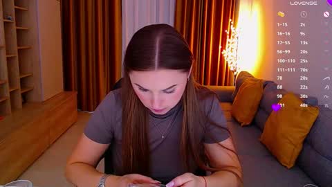 Mia online show from 9, 11, 2025