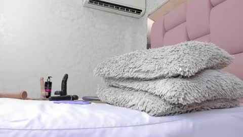 _molly_rosse_ online show from 14, 2, 2025