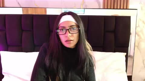 Snapshot of _mollyy chatting on 2, 5, 2026 Molly online show from 2, 5, 2026