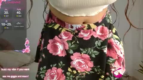 _nayade_ online show from 21, 9, 2025