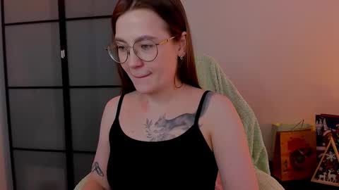 Mia with a big heart  online show from 12, 2, 2025