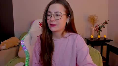 Mia with a big heart  online show from 23, 2, 2025