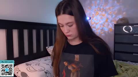 Mia with a big heart  online show from 9, 9, 2025