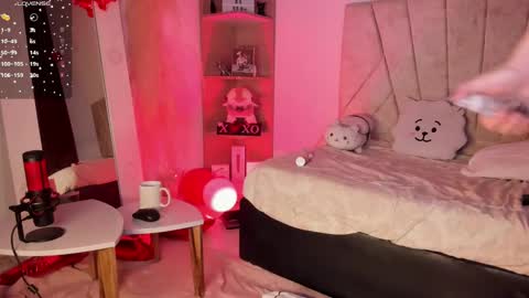 Niah  You can call me Ni or cutie haha online show from 16, 2, 2025