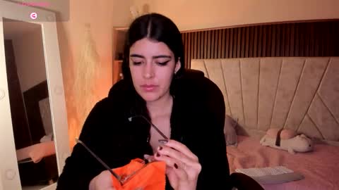 Niah  You can call me Ni or cutie haha online show from 9, 11, 2025