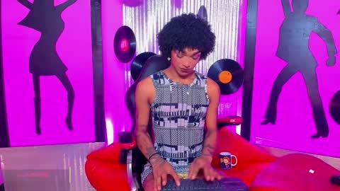 Nicky  Please help me with your thumbs up its importan online show from 13, 3, 2026