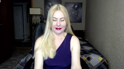 Donella    online show from 19, 2, 2025