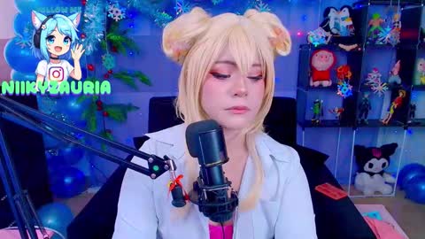 niiky online show from 4, 12, 2025