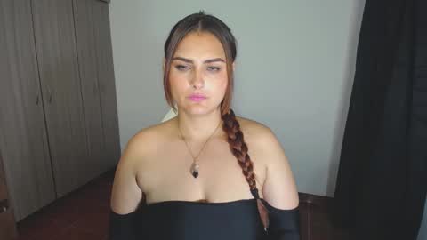 Snapshot of _ninahot chatting on 30, 12, 2024 Nina online show from 30, 12, 2024