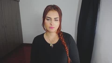 Snapshot of _ninahot chatting on 17, 2, 2025 Nina online show from 17, 2, 2025