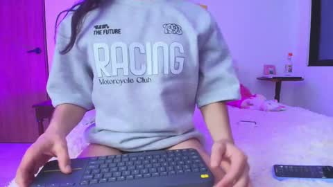 Snapshot of _noa_smith_ chatting on 23, 11, 2025 Noa Smith online show from 23, 11, 2025