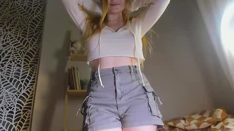Snapshot of _o0o__ chatting on 13, 11, 2025 Adalin online show from 13, 11, 2025