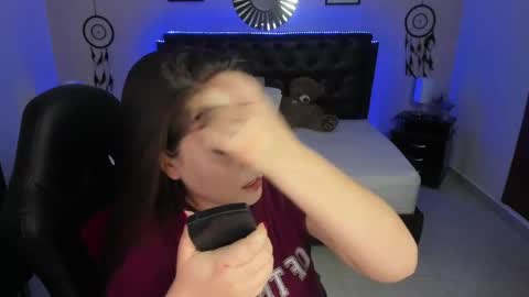 Snapshot of _oliviajoness chatting on 23, 9, 2025 Olivia jones online show from 23, 9, 2025