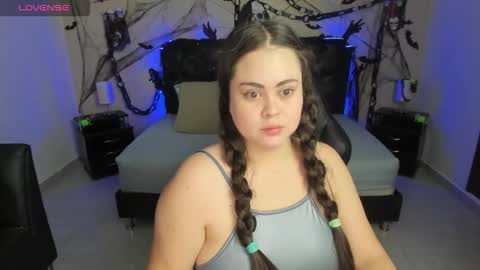 Snapshot of _oliviajoness chatting on 30, 10, 2025 Olivia jones online show from 30, 10, 2025