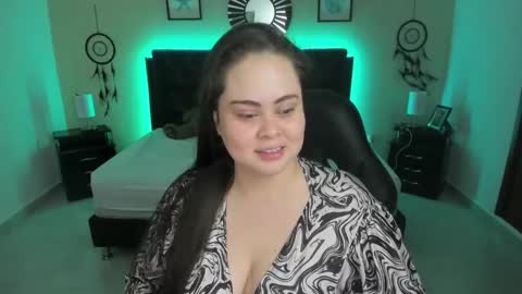 Snapshot of _oliviajoness chatting on 23, 11, 2025 Olivia jones online show from 23, 11, 2025