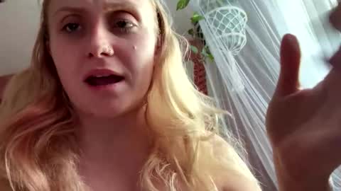 _peaceoutgirlscout_ online show from 30, 11, 2025