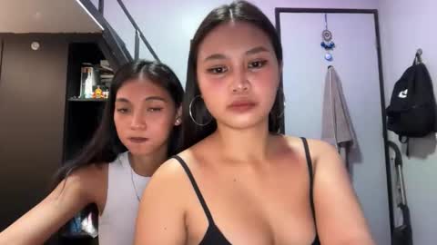 Snapshot of _petitechloe chatting on 20, 4, 2026 _petitechloe online show from 20, 4, 2026