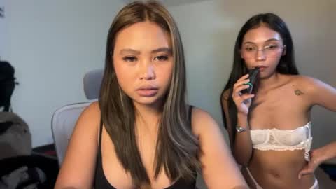 Snapshot of _petitechloe chatting on 18, 7, 2026 _petitechloe online show from 18, 7, 2026