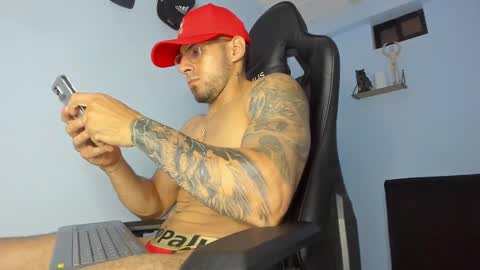 Snapshot of _poseidon1_ chatting on 1, 3, 2025 Poseidon online show from 1, 3, 2025