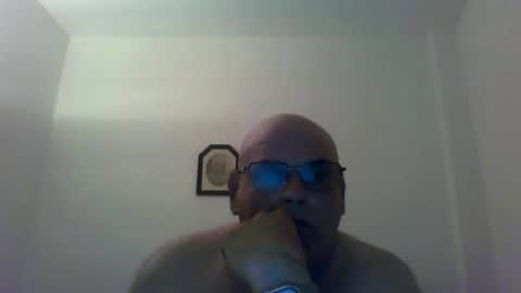Snapshot of _reyi chatting on 16, 5, 2026 REY online show from 16, 5, 2026