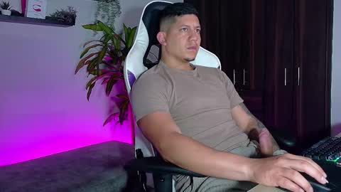 Roberto online show from 25, 11, 2025