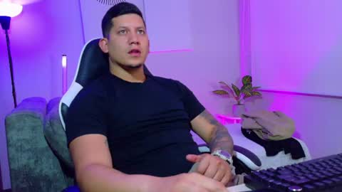 Snapshot of _robertobaggio chatting on 23, 7, 2026 Roberto online show from 23, 7, 2026