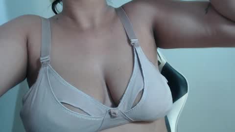 _samantha_fox19 online show from 5, 4, 2026