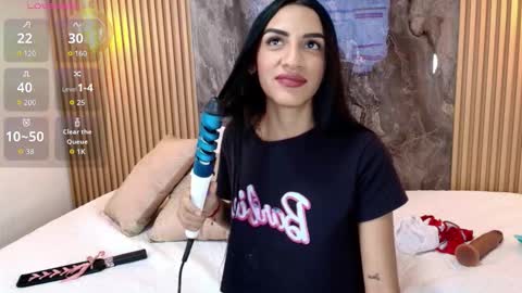 SAMARA SMITH  online show from 14, 10, 2025