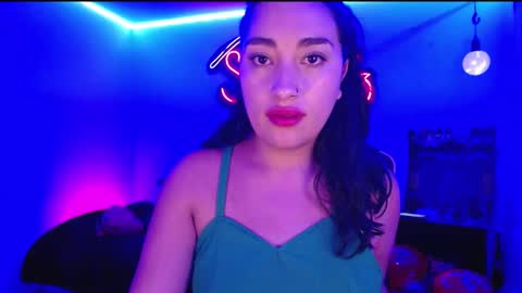 Snapshot of _santalove_ chatting on 13, 2, 2025 SantaLove online show from 13, 2, 2025