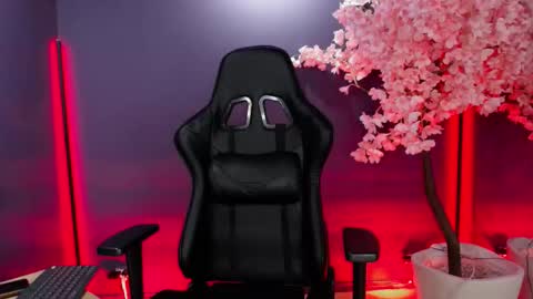 Snapshot of _sarahrose chatting on 14, 11, 2025 Sara online show from 14, 11, 2025