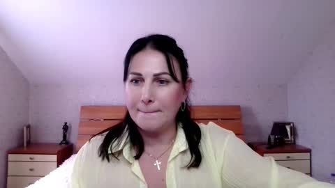 Snapshot of _sarairiti chatting on 31, 10, 2025 Sara online show from 31, 10, 2025