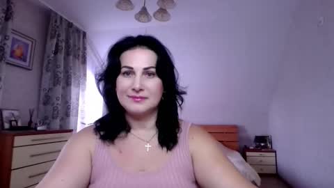 Snapshot of _sarairiti chatting on 9, 11, 2025 Sara online show from 9, 11, 2025