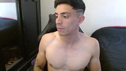 Snapshot of _schnnneider_ chatting on 12, 9, 2025 SCHNEIDER online show from 12, 9, 2025
