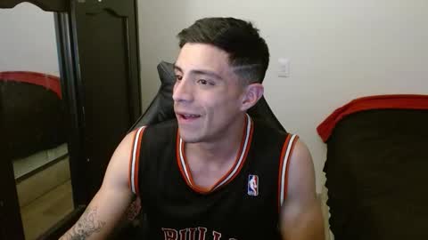 Snapshot of _schnnneider_ chatting on 9, 10, 2025 SCHNEIDER online show from 9, 10, 2025