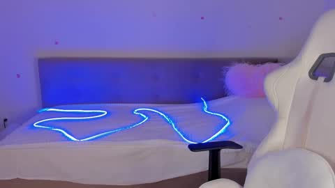 _secretelly_ online show from 30, 11, 2025