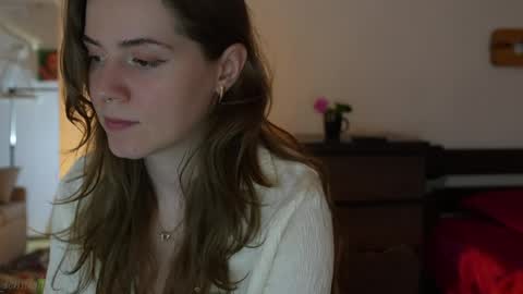 Snapshot of _sensualia_ chatting on 25, 5, 2026 Lia online show from 25, 5, 2026