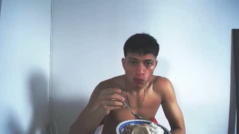 Juan Pablo-independent model online show from 24, 11, 2025