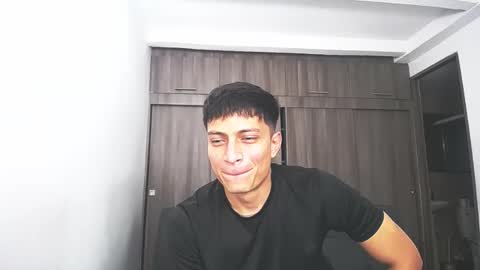 Juan Pablo-independent model online show from 25, 2, 2026