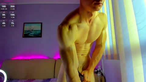 Snapshot of _shestifold chatting on 28, 2, 2025 Nik online show from 28, 2, 2025