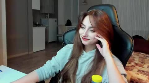 Snapshot of _silverdream chatting on 13, 2, 2025 _silverdream online show from 13, 2, 2025