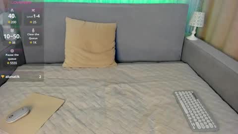 _smetanka_ online show from 8, 2, 2025