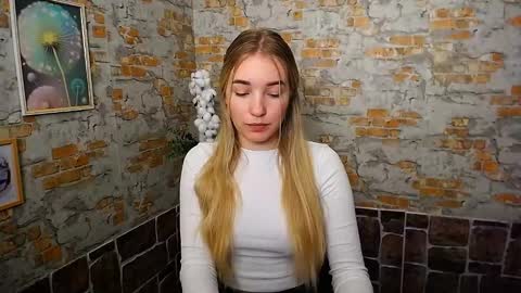 Snapshot of _snow_queen__ chatting on 6, 1, 2025 Rachel online show from 6, 1, 2025