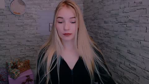 Snapshot of _snow_queen__ chatting on 8, 1, 2025 Rachel online show from 8, 1, 2025