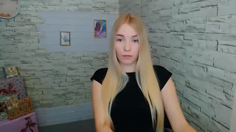 Snapshot of _snow_queen__ chatting on 12, 1, 2025 Rachel online show from 12, 1, 2025