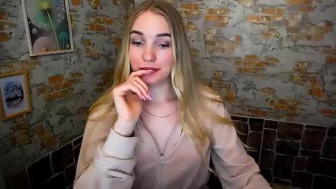 Snapshot of _snow_queen__ chatting on 19, 2, 2025 Rachel online show from 19, 2, 2025