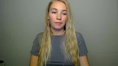 Snapshot of _snow_queen__ chatting on 7, 10, 2025 Rachel online show from 7, 10, 2025