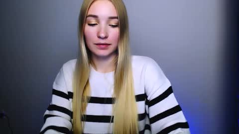 Snapshot of _snow_queen__ chatting on 30, 10, 2025 Rachel online show from 30, 10, 2025