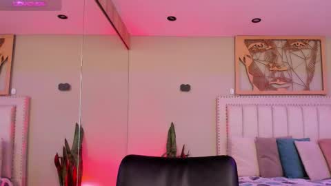    640  200   online show from 20, 10, 2025